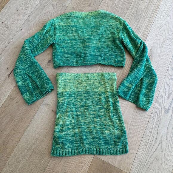Lovers and Friends - Genia Ombre Cardigan and Skirt Matching Set in Green - Picture 6 of 7